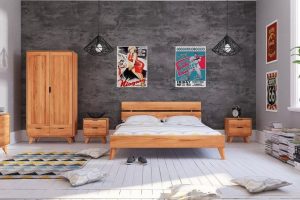 Natur24 Bett "Bett Gerg 2 aus Kernbuche massiv 180x200 cm mit Holzkopfteil und Holzbeinen"