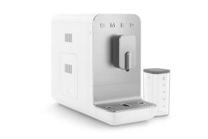 Smeg Kaffeevollautomat SMEG Kaffeevollautomat Espresso- Kaffeemaschine Milchfunktion weiß