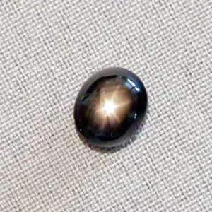 10,57 ct schwarzer Sternsaphir Edelstein Cabochon-Schliff