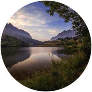 K&L Wall Art Vliestapete "Runde Vliestapete", Cuadrado See Landschaft Natur, mehrfarbig, matt - bunt