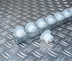 Rollenleiste leicht L.2000mm, Ku.-Spurkranzrollen D.26/40mm Rollenteilung 42mm